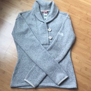 North Face xs pullover fleece/sweater